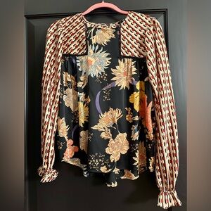 Fate Boho Geometric Pattern Top — Size Small